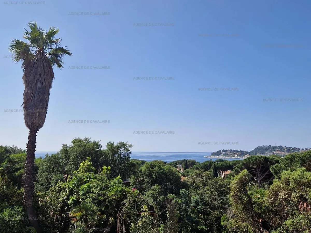 Villa 4 Chambres Avec Piscine Et Terrasses - Fr-1-100-239 كافالير سور مير